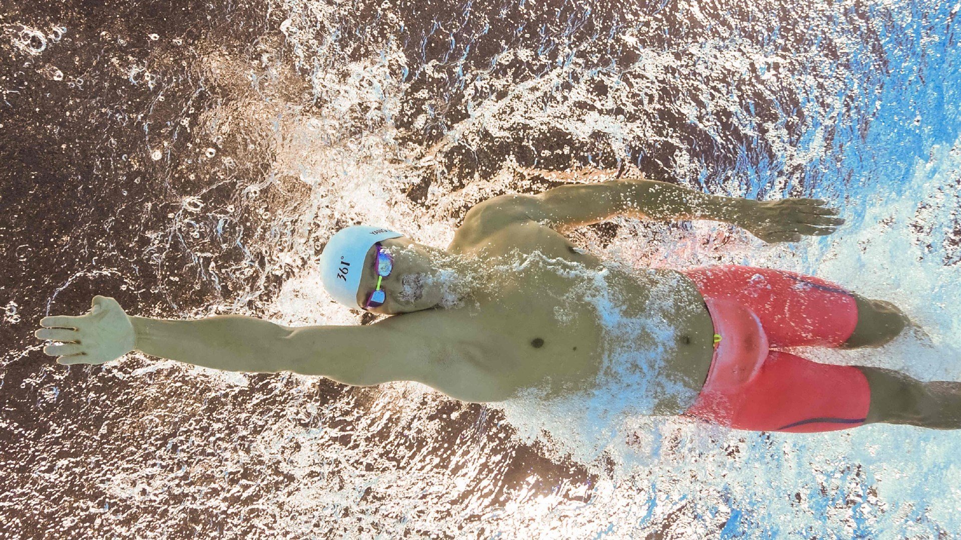 中超联赛中国青年队夺冠 球迷欣喜若狂，中超青训队