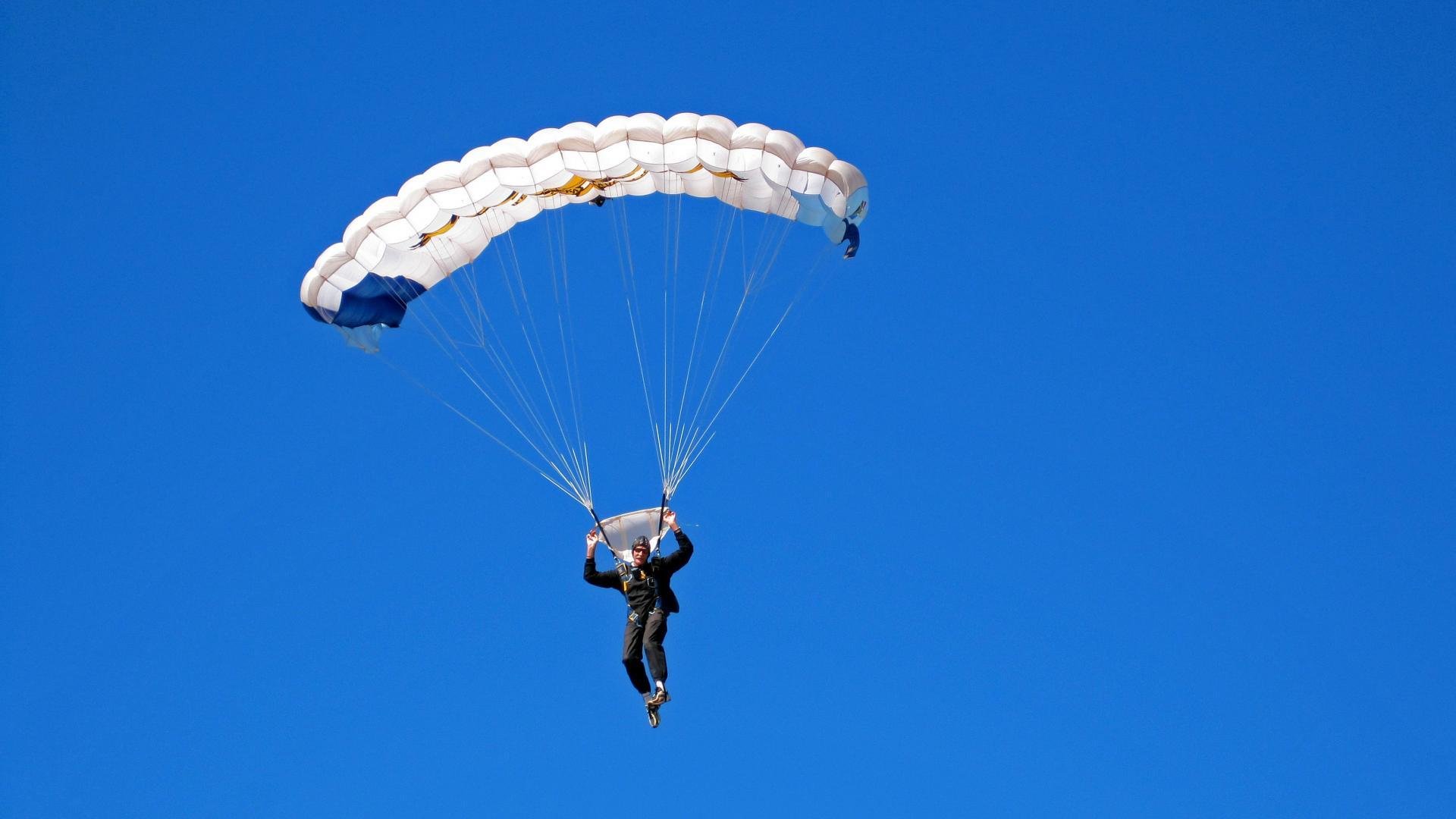 球队高层：战术多样性将是拜仁下一步核心，拜仁队型