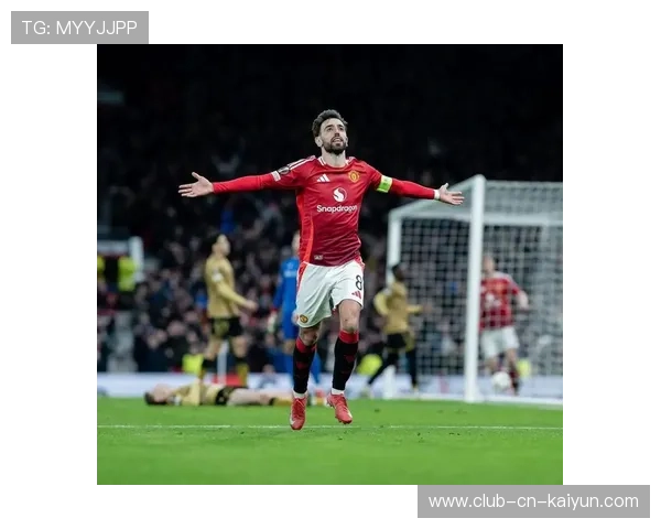 曼联定位球套路成功，布鲁诺精准弧线破门