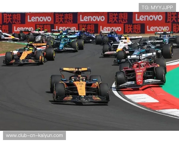 F1赛季冲刺阶段车队之间为争夺车手积分展开激烈战术博弈 F1赛季冲刺阶段车队之间为争夺车手积分展开激烈战术博弈